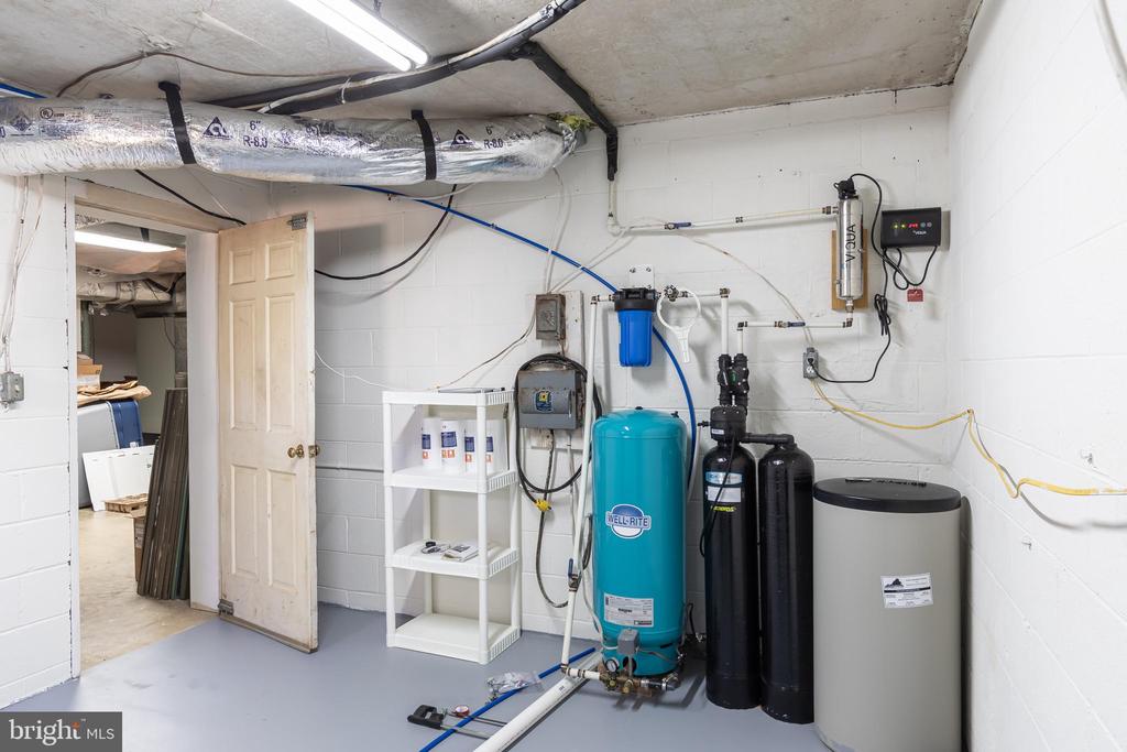 3505 SARAH DR, CHARLOTTESVILLE, Virginia 22911, 4 Bedrooms Bedrooms, ,3 BathroomsBathrooms,Residential,3505 SARAH DR,VAAB2001188 MLS # VAAB2001188