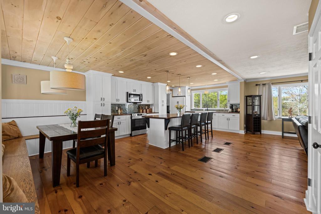 3505 SARAH DR, CHARLOTTESVILLE, Virginia 22911, 4 Bedrooms Bedrooms, ,3 BathroomsBathrooms,Residential,3505 SARAH DR,VAAB2001188 MLS # VAAB2001188