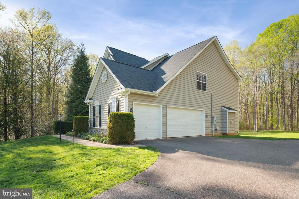 9611 WHITEHALL BLVD, SPOTSYLVANIA, Virginia 22553, 7 Bedrooms Bedrooms, ,6 BathroomsBathrooms,Residential,9611 WHITEHALL BLVD,VASP2040872 MLS # VASP2040872