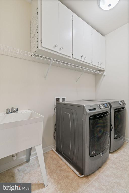 9611 WHITEHALL BLVD, SPOTSYLVANIA, Virginia 22553, 7 Bedrooms Bedrooms, ,6 BathroomsBathrooms,Residential,9611 WHITEHALL BLVD,VASP2040872 MLS # VASP2040872