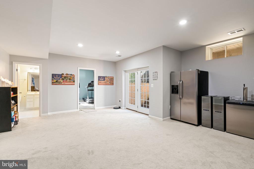 9611 WHITEHALL BLVD, SPOTSYLVANIA, Virginia 22553, 7 Bedrooms Bedrooms, ,6 BathroomsBathrooms,Residential,9611 WHITEHALL BLVD,VASP2040872 MLS # VASP2040872