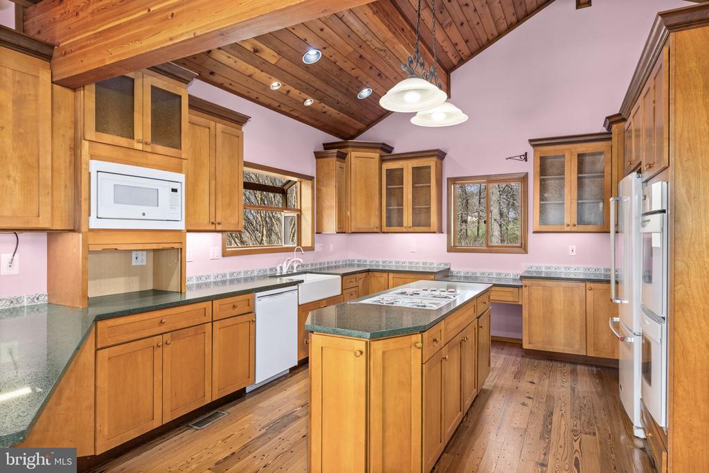 374 SORBIE LN, MINERAL, Virginia 23117, 6 Bedrooms Bedrooms, ,3 BathroomsBathrooms,Residential,374 SORBIE LN,VALA2009554 MLS # VALA2009554