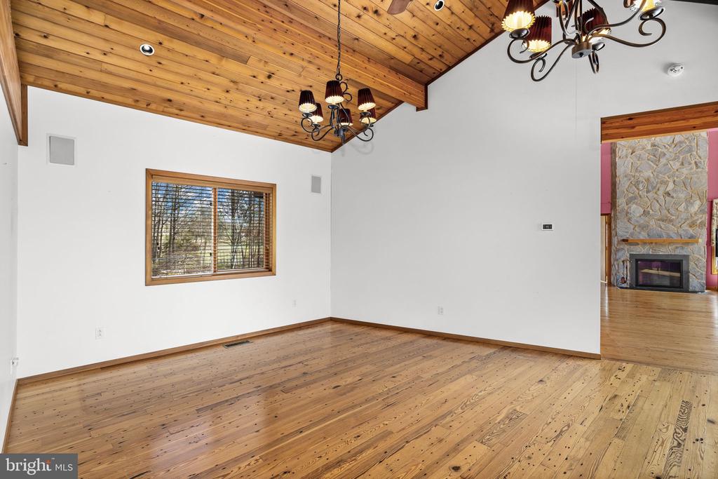 374 SORBIE LN, MINERAL, Virginia 23117, 6 Bedrooms Bedrooms, ,3 BathroomsBathrooms,Residential,374 SORBIE LN,VALA2009554 MLS # VALA2009554