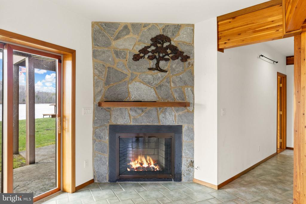 374 SORBIE LN, MINERAL, Virginia 23117, 6 Bedrooms Bedrooms, ,3 BathroomsBathrooms,Residential,374 SORBIE LN,VALA2009554 MLS # VALA2009554