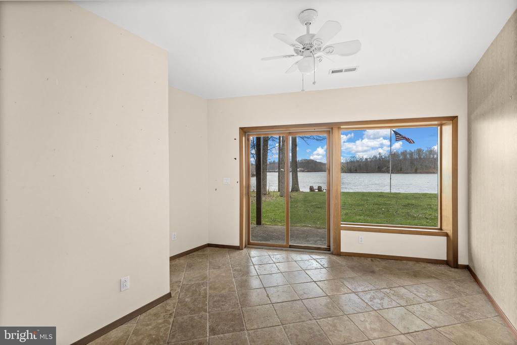 374 SORBIE LN, MINERAL, Virginia 23117, 6 Bedrooms Bedrooms, ,3 BathroomsBathrooms,Residential,374 SORBIE LN,VALA2009554 MLS # VALA2009554