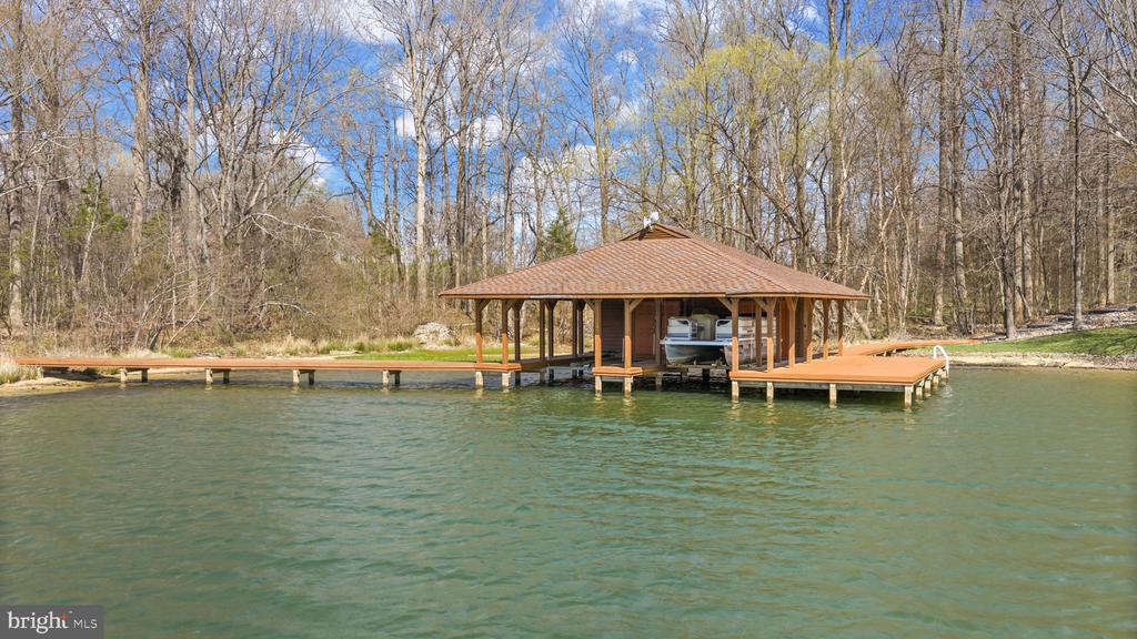 374 SORBIE LN, MINERAL, Virginia 23117, 6 Bedrooms Bedrooms, ,3 BathroomsBathrooms,Residential,374 SORBIE LN,VALA2009554 MLS # VALA2009554