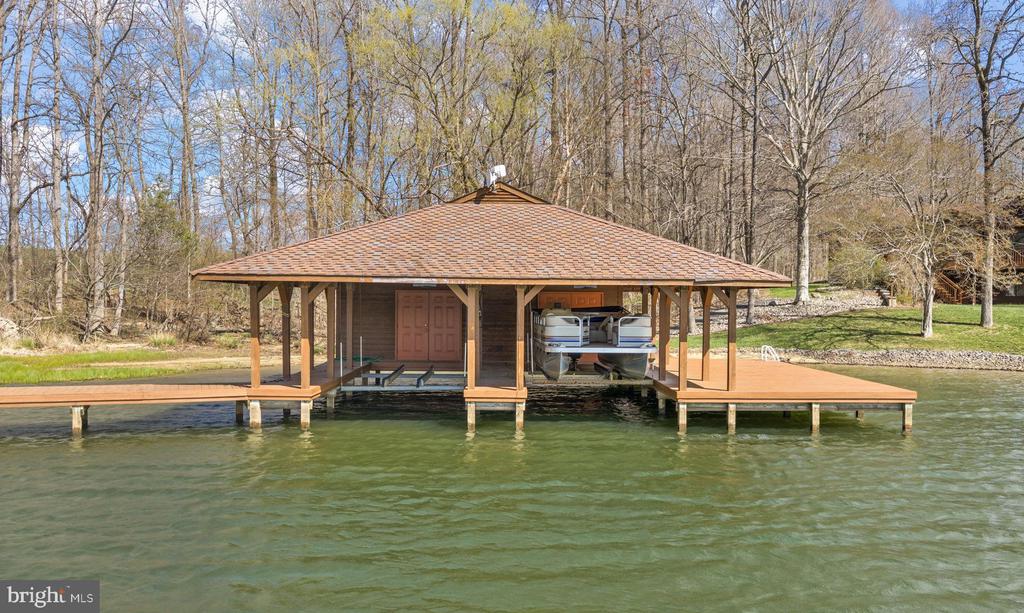 374 SORBIE LN, MINERAL, Virginia 23117, 6 Bedrooms Bedrooms, ,3 BathroomsBathrooms,Residential,374 SORBIE LN,VALA2009554 MLS # VALA2009554