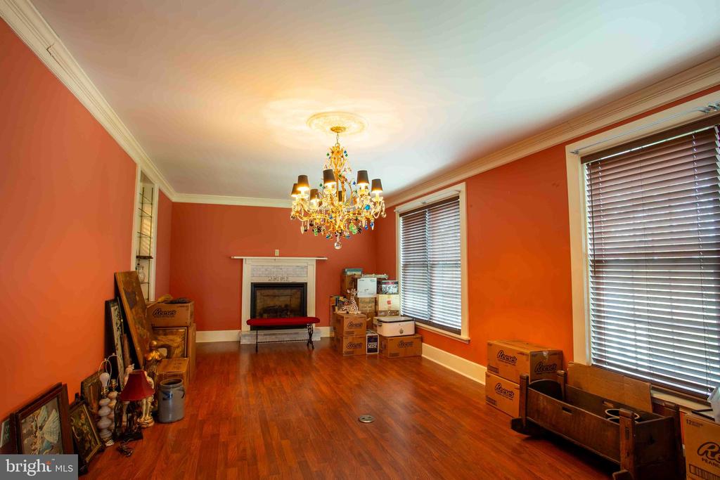 147 S COURT ST, LURAY, Virginia 22835, 4 Bedrooms Bedrooms, ,4 BathroomsBathrooms,Residential,147 S COURT ST,VAPA2006234 MLS # VAPA2006234