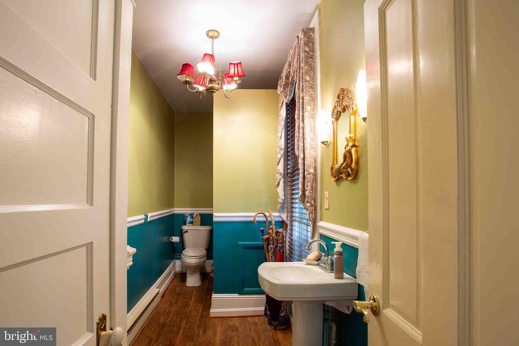 147 S COURT ST, LURAY, Virginia 22835, 4 Bedrooms Bedrooms, ,4 BathroomsBathrooms,Residential,147 S COURT ST,VAPA2006234 MLS # VAPA2006234