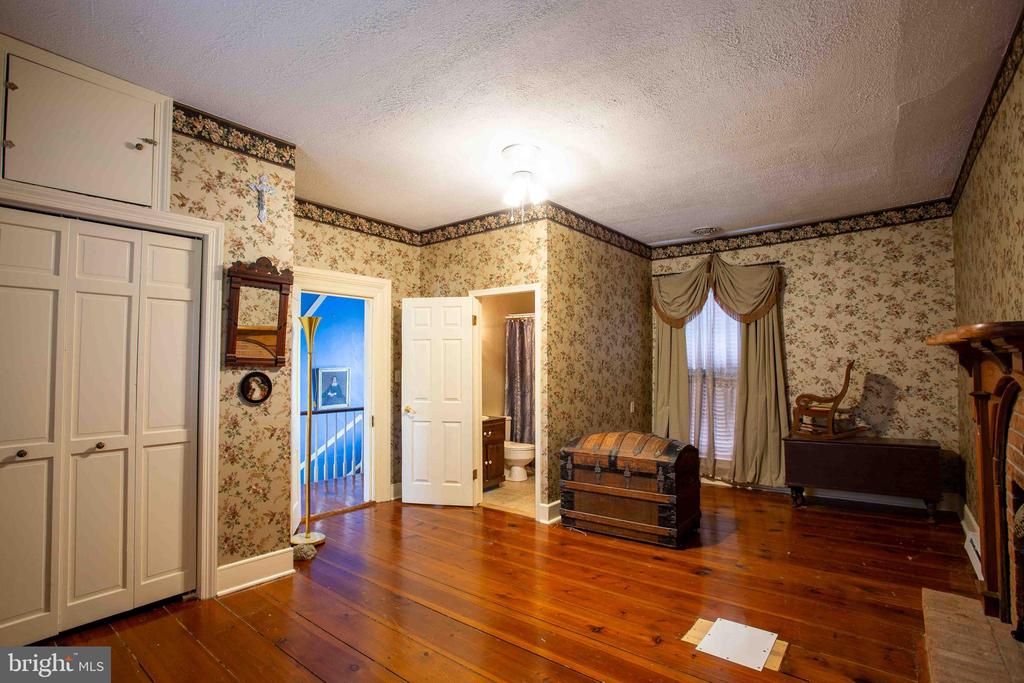 147 S COURT ST, LURAY, Virginia 22835, 4 Bedrooms Bedrooms, ,4 BathroomsBathrooms,Residential,147 S COURT ST,VAPA2006234 MLS # VAPA2006234