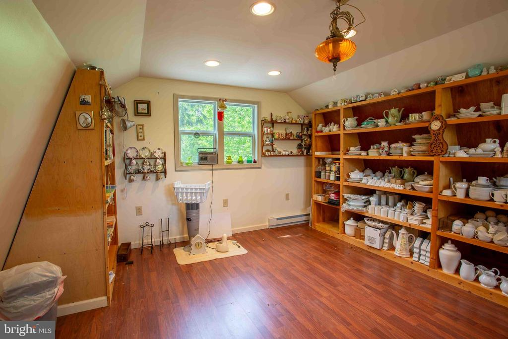 147 S COURT ST, LURAY, Virginia 22835, 4 Bedrooms Bedrooms, ,4 BathroomsBathrooms,Residential,147 S COURT ST,VAPA2006234 MLS # VAPA2006234