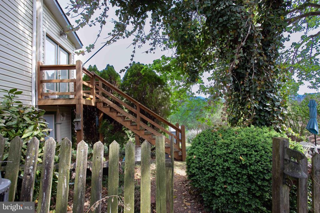 147 S COURT ST, LURAY, Virginia 22835, 4 Bedrooms Bedrooms, ,4 BathroomsBathrooms,Residential,147 S COURT ST,VAPA2006234 MLS # VAPA2006234