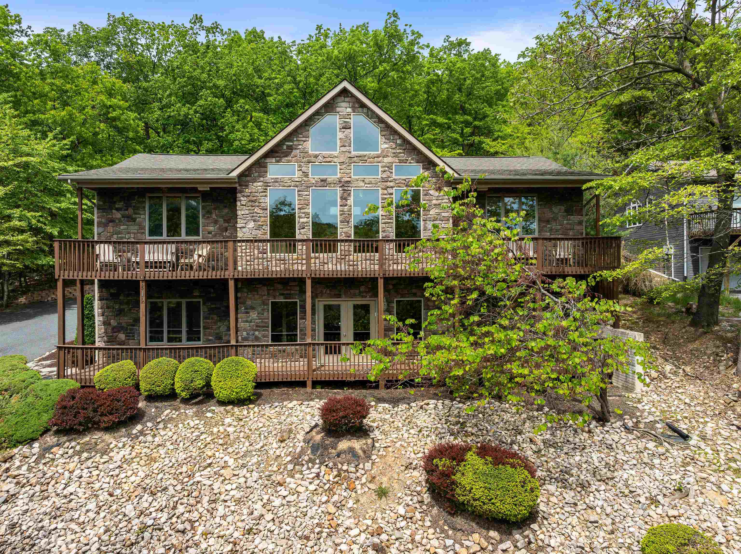 312 RAINIER RD, MCGAHEYSVILLE, Virginia 22840, 5 Bedrooms Bedrooms, ,4 BathroomsBathrooms,Residential,312 RAINIER RD,675586 MLS # 675586