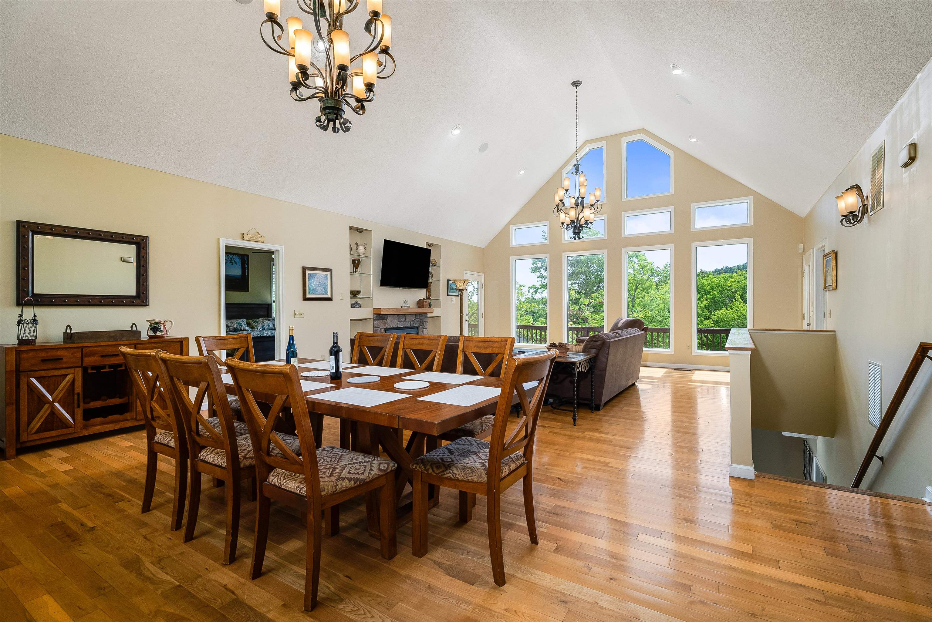 312 RAINIER RD, MCGAHEYSVILLE, Virginia 22840, 5 Bedrooms Bedrooms, ,4 BathroomsBathrooms,Residential,312 RAINIER RD,675586 MLS # 675586