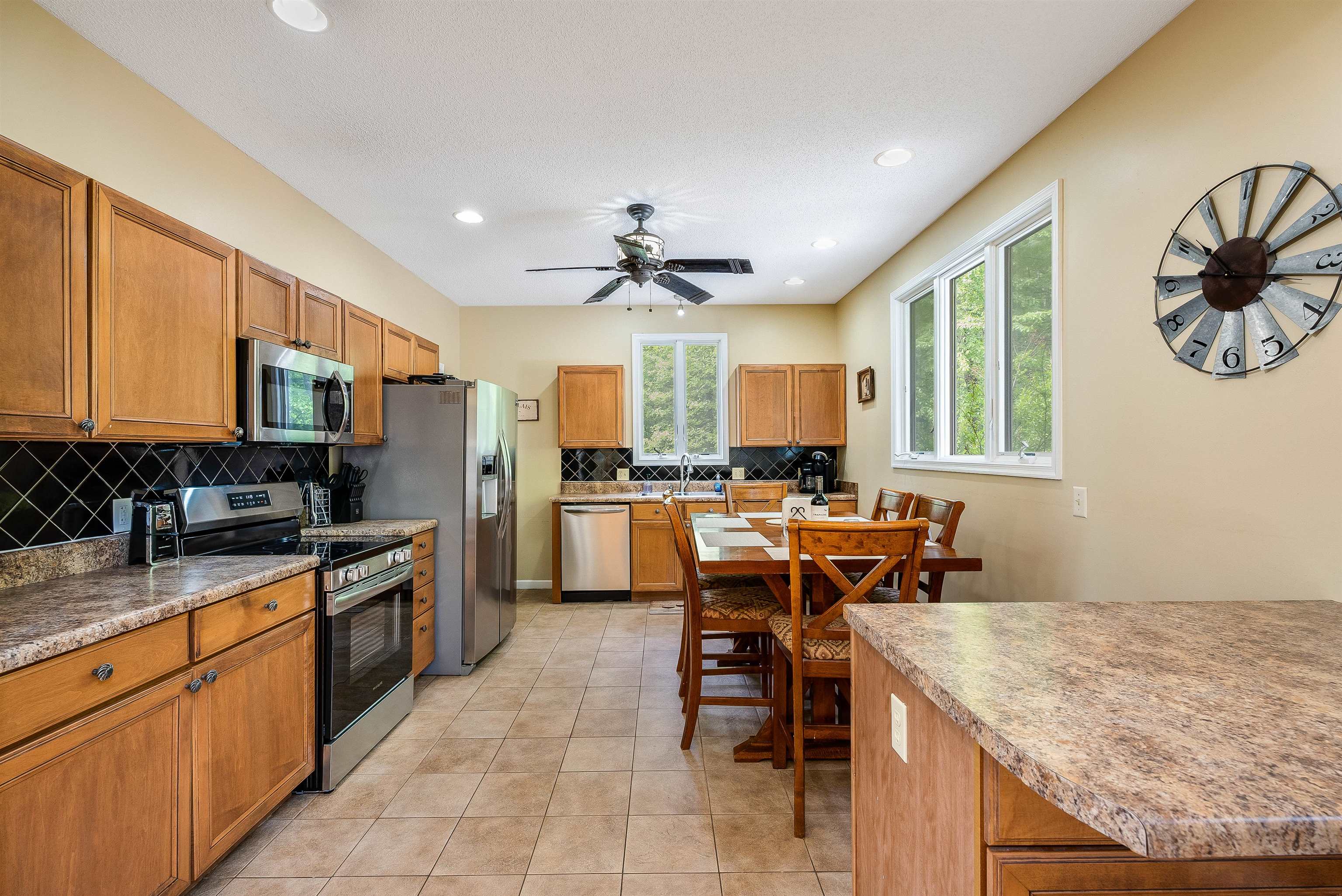 312 RAINIER RD, MCGAHEYSVILLE, Virginia 22840, 5 Bedrooms Bedrooms, ,4 BathroomsBathrooms,Residential,312 RAINIER RD,675586 MLS # 675586