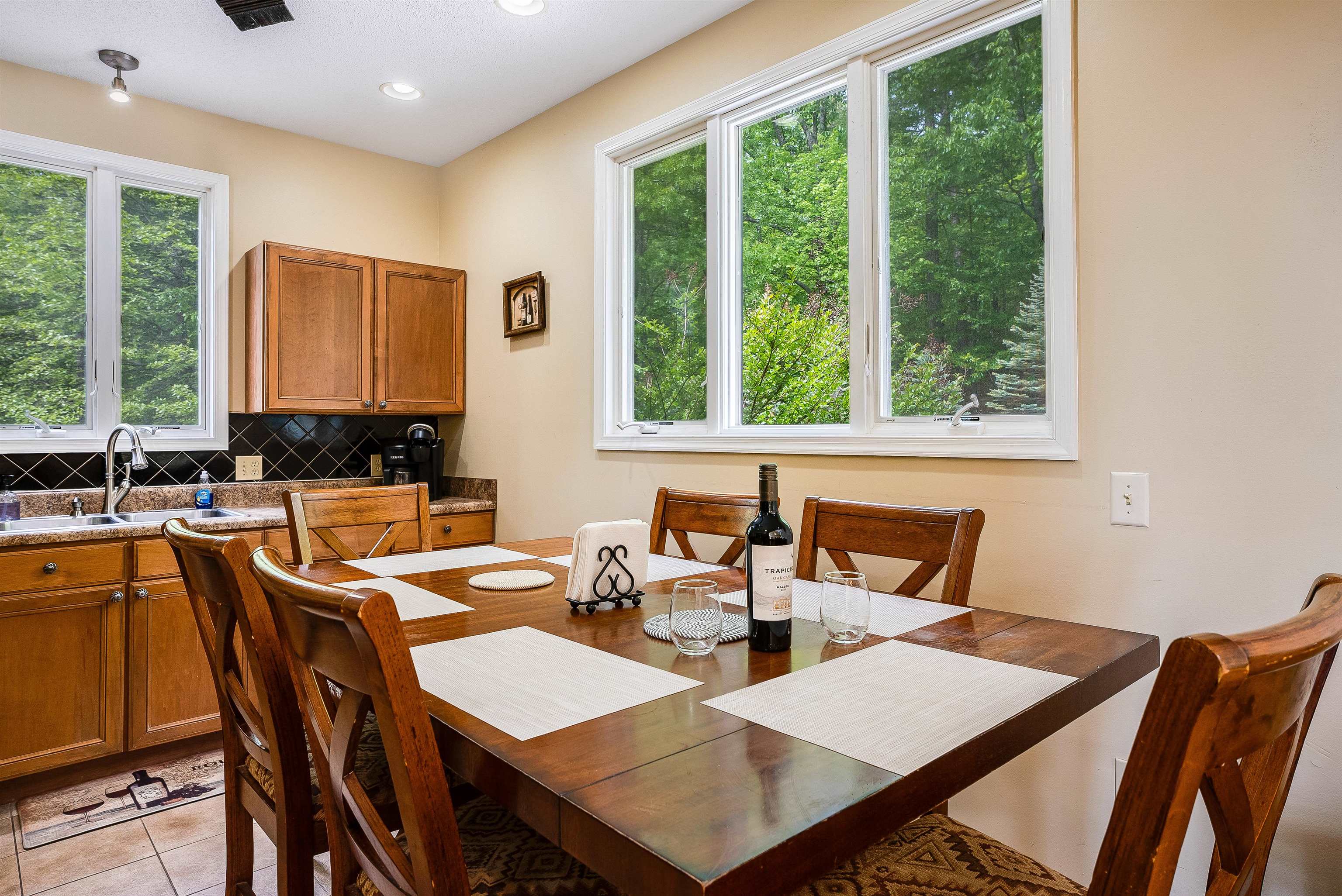 312 RAINIER RD, MCGAHEYSVILLE, Virginia 22840, 5 Bedrooms Bedrooms, ,4 BathroomsBathrooms,Residential,312 RAINIER RD,675586 MLS # 675586