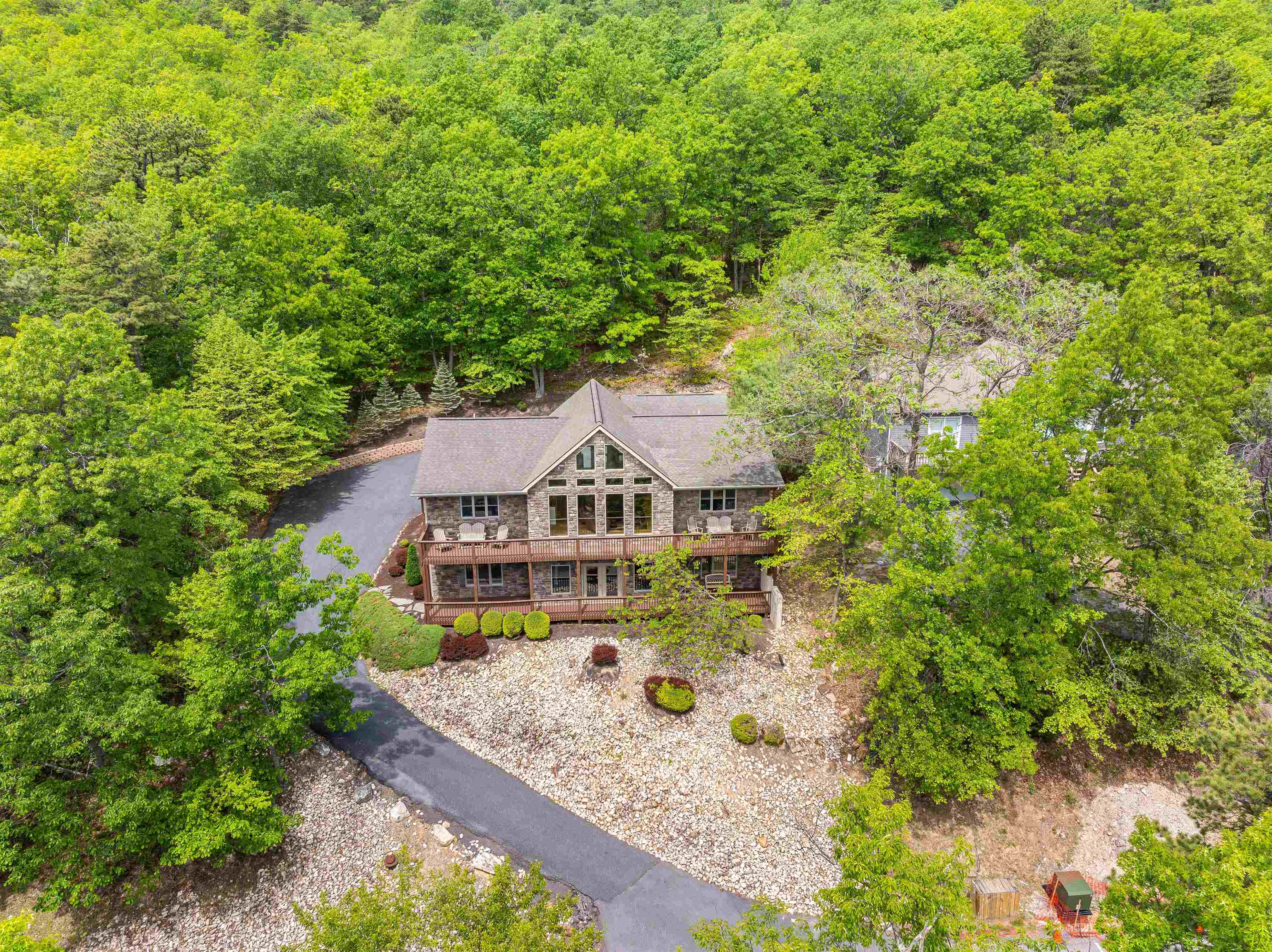 312 RAINIER RD, MCGAHEYSVILLE, Virginia 22840, 5 Bedrooms Bedrooms, ,4 BathroomsBathrooms,Residential,312 RAINIER RD,675586 MLS # 675586