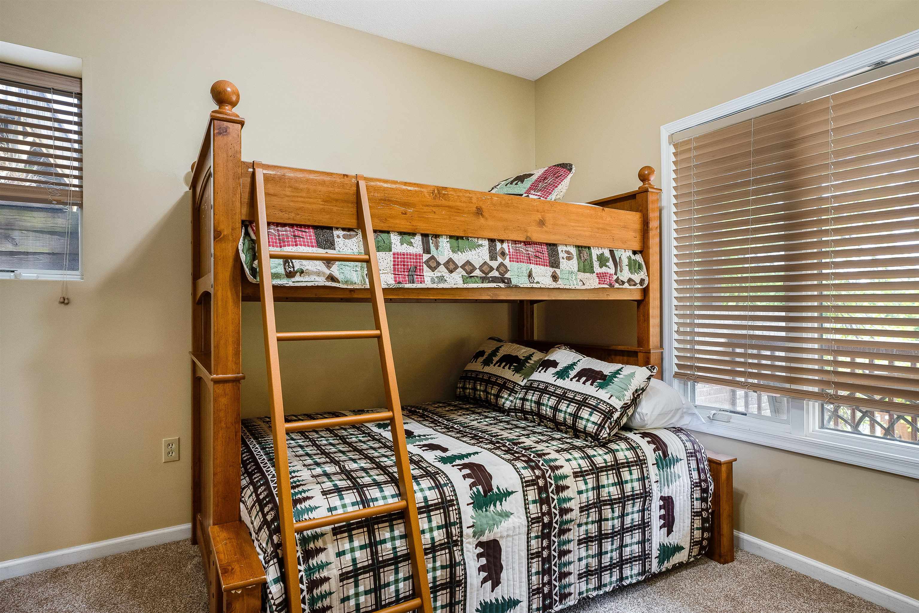 312 RAINIER RD, MCGAHEYSVILLE, Virginia 22840, 5 Bedrooms Bedrooms, ,4 BathroomsBathrooms,Residential,312 RAINIER RD,675586 MLS # 675586