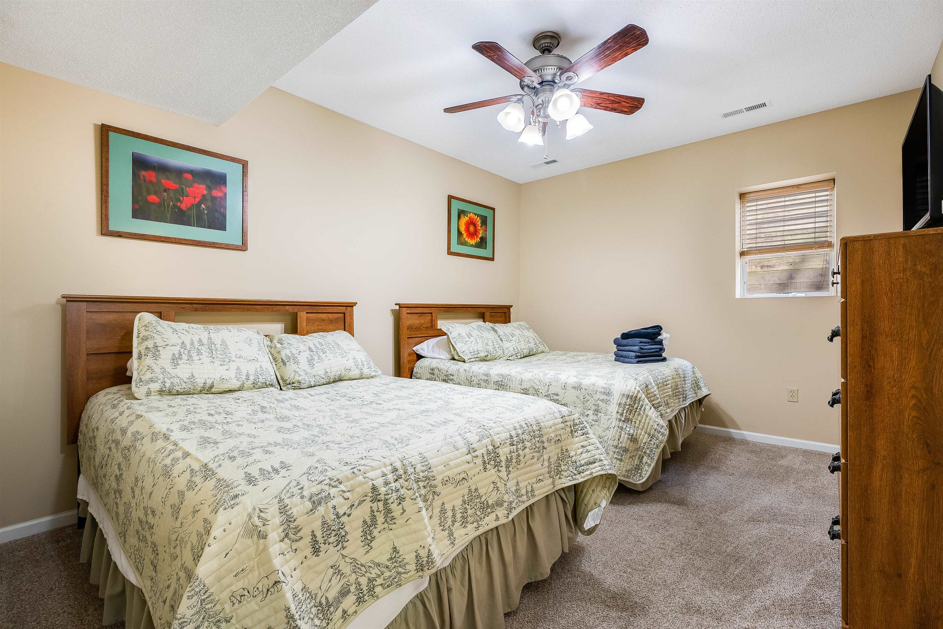 312 RAINIER RD, MCGAHEYSVILLE, Virginia 22840, 5 Bedrooms Bedrooms, ,4 BathroomsBathrooms,Residential,312 RAINIER RD,675586 MLS # 675586