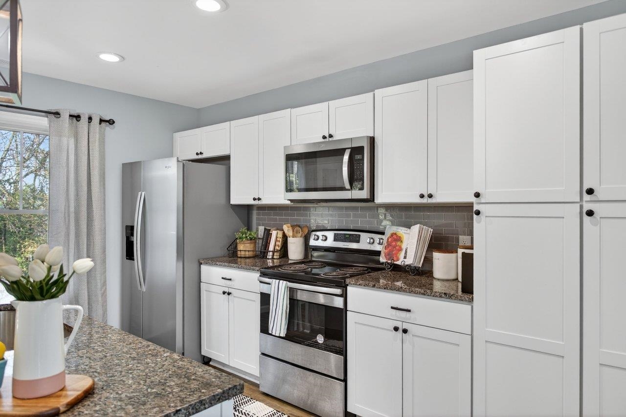 135 SWALLOW DR, ELKTON, Virginia 22827, 3 Bedrooms Bedrooms, ,2 BathroomsBathrooms,Residential,135 SWALLOW DR,675707 MLS # 675707