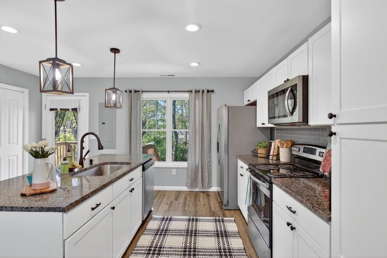 135 SWALLOW DR, ELKTON, Virginia 22827, 3 Bedrooms Bedrooms, ,2 BathroomsBathrooms,Residential,135 SWALLOW DR,675707 MLS # 675707