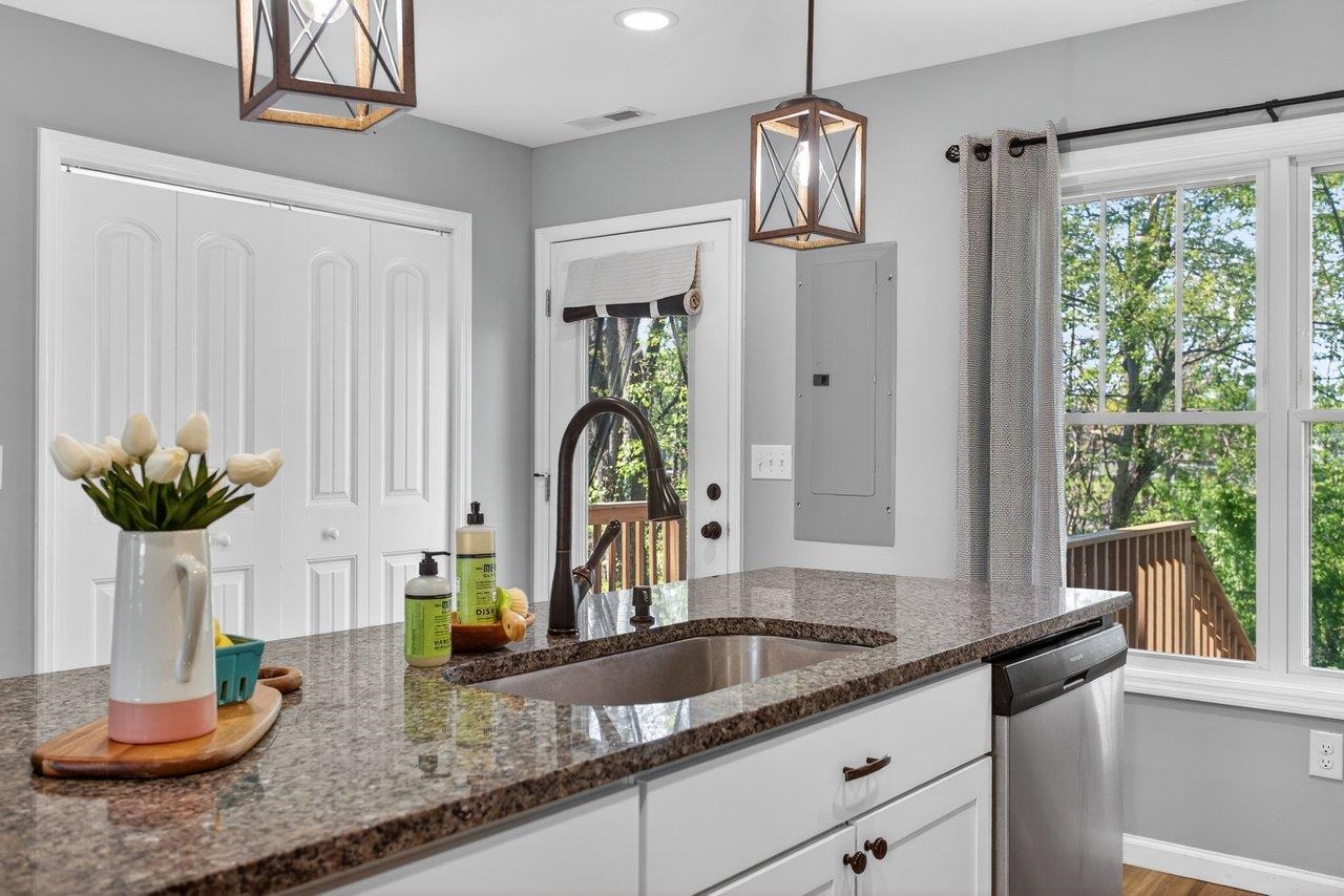 135 SWALLOW DR, ELKTON, Virginia 22827, 3 Bedrooms Bedrooms, ,2 BathroomsBathrooms,Residential,135 SWALLOW DR,675707 MLS # 675707