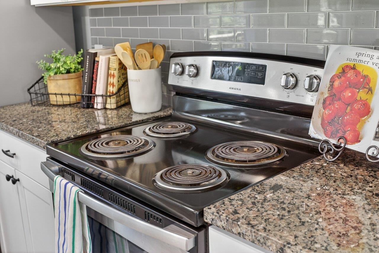 135 SWALLOW DR, ELKTON, Virginia 22827, 3 Bedrooms Bedrooms, ,2 BathroomsBathrooms,Residential,135 SWALLOW DR,675707 MLS # 675707