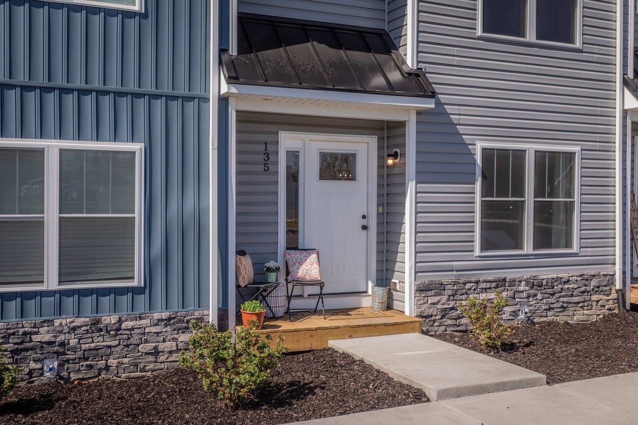 135 SWALLOW DR, ELKTON, Virginia 22827, 3 Bedrooms Bedrooms, ,2 BathroomsBathrooms,Residential,135 SWALLOW DR,675707 MLS # 675707