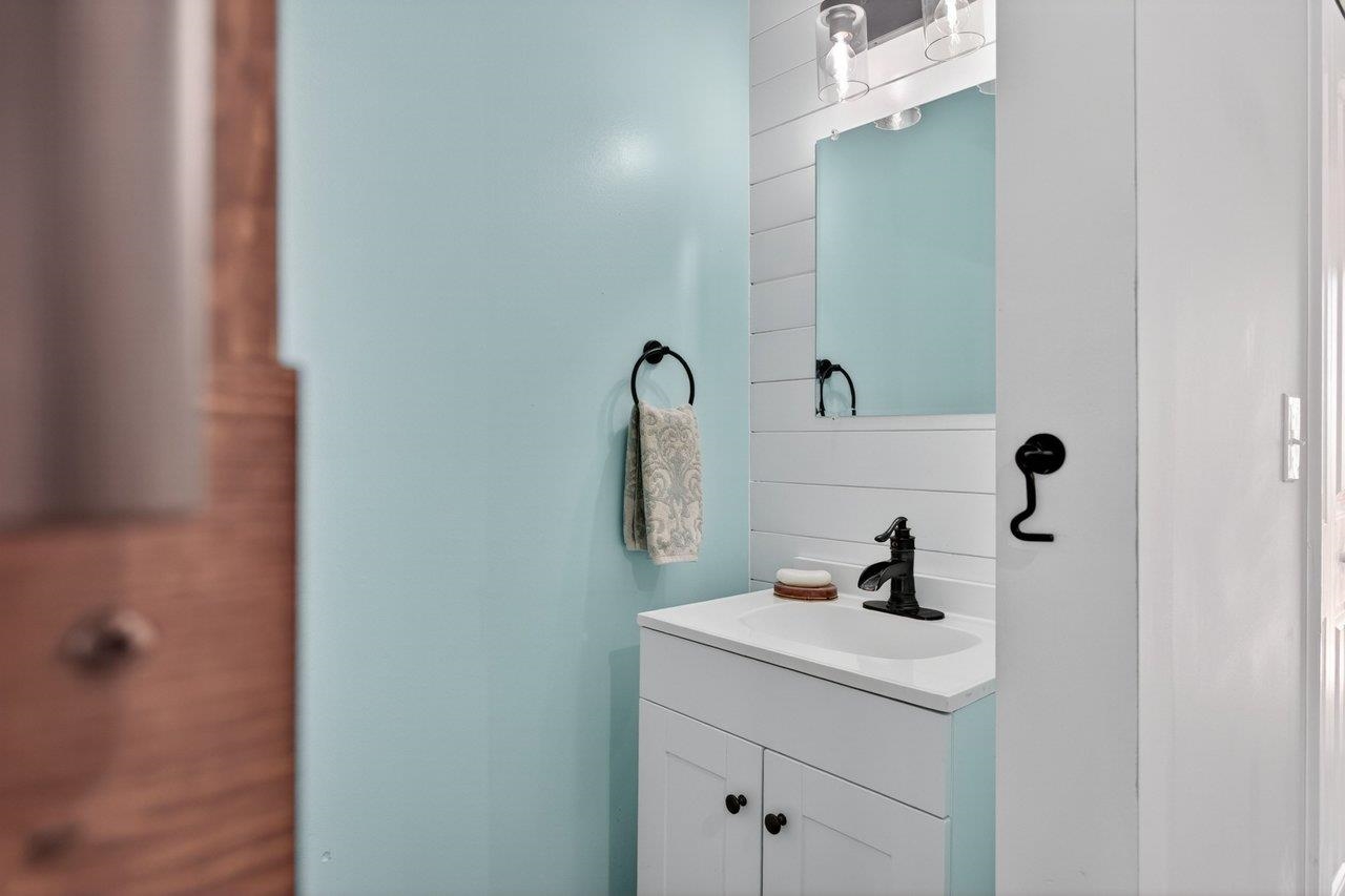 135 SWALLOW DR, ELKTON, Virginia 22827, 3 Bedrooms Bedrooms, ,2 BathroomsBathrooms,Residential,135 SWALLOW DR,675707 MLS # 675707