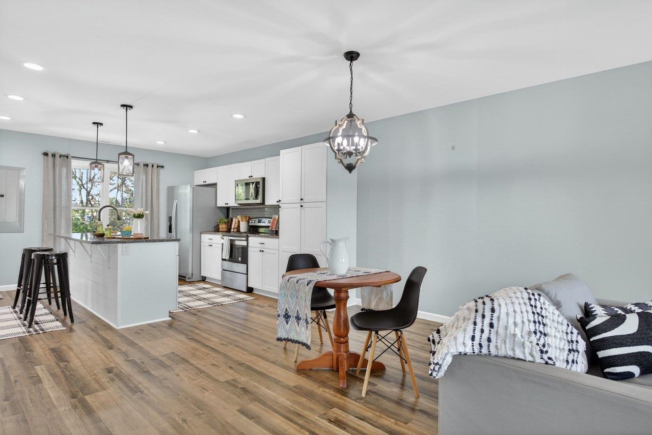 135 SWALLOW DR, ELKTON, Virginia 22827, 3 Bedrooms Bedrooms, ,2 BathroomsBathrooms,Residential,135 SWALLOW DR,675707 MLS # 675707