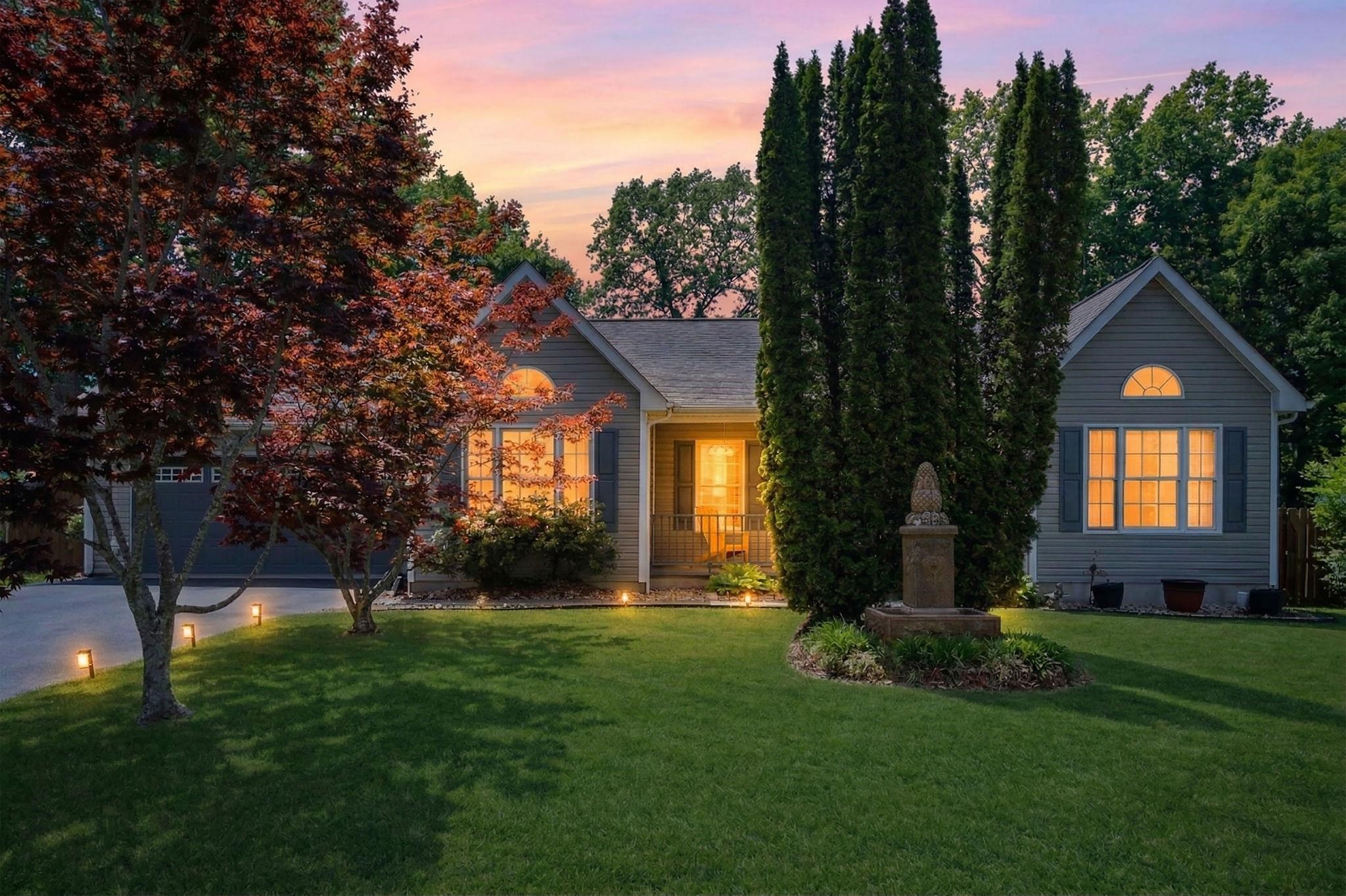 297 ARROW HEAD LN, STUARTS DRAFT, Virginia 24477, 3 Bedrooms Bedrooms, ,2 BathroomsBathrooms,Residential,297 ARROW HEAD LN,675717 MLS # 675717