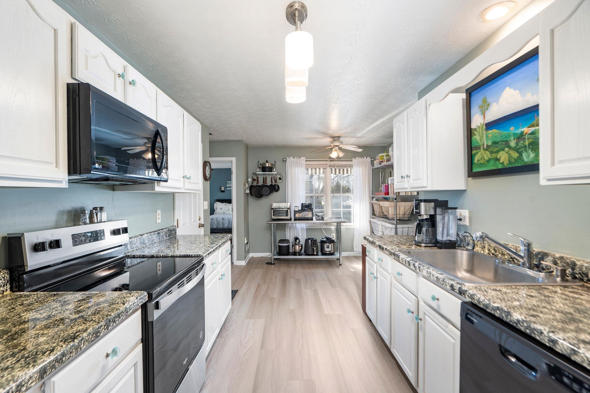 297 ARROW HEAD LN, STUARTS DRAFT, Virginia 24477, 3 Bedrooms Bedrooms, ,2 BathroomsBathrooms,Residential,297 ARROW HEAD LN,675717 MLS # 675717