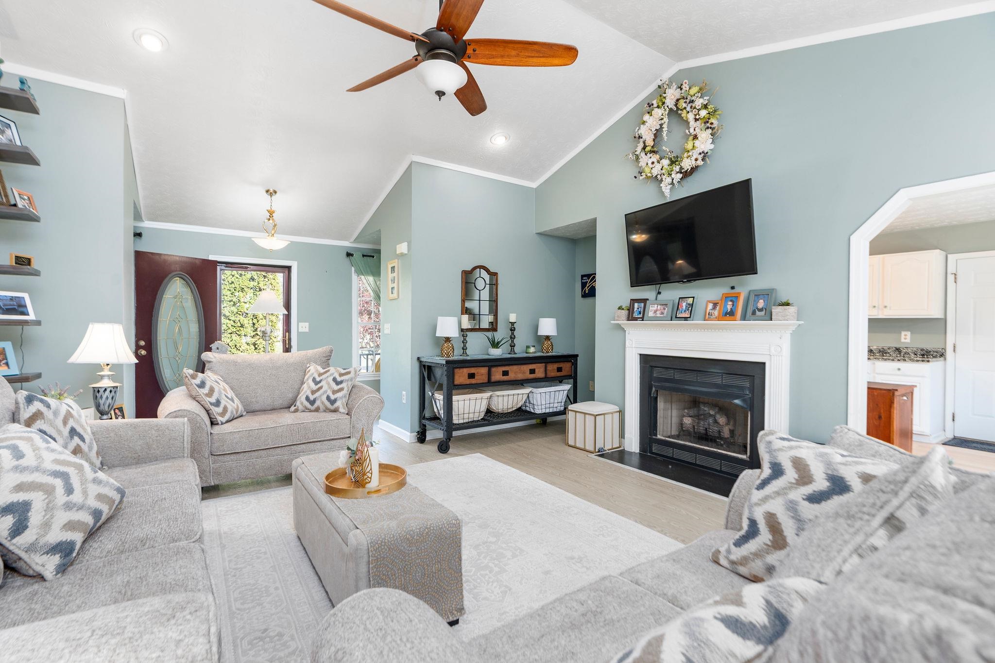 297 ARROW HEAD LN, STUARTS DRAFT, Virginia 24477, 3 Bedrooms Bedrooms, ,2 BathroomsBathrooms,Residential,297 ARROW HEAD LN,675717 MLS # 675717