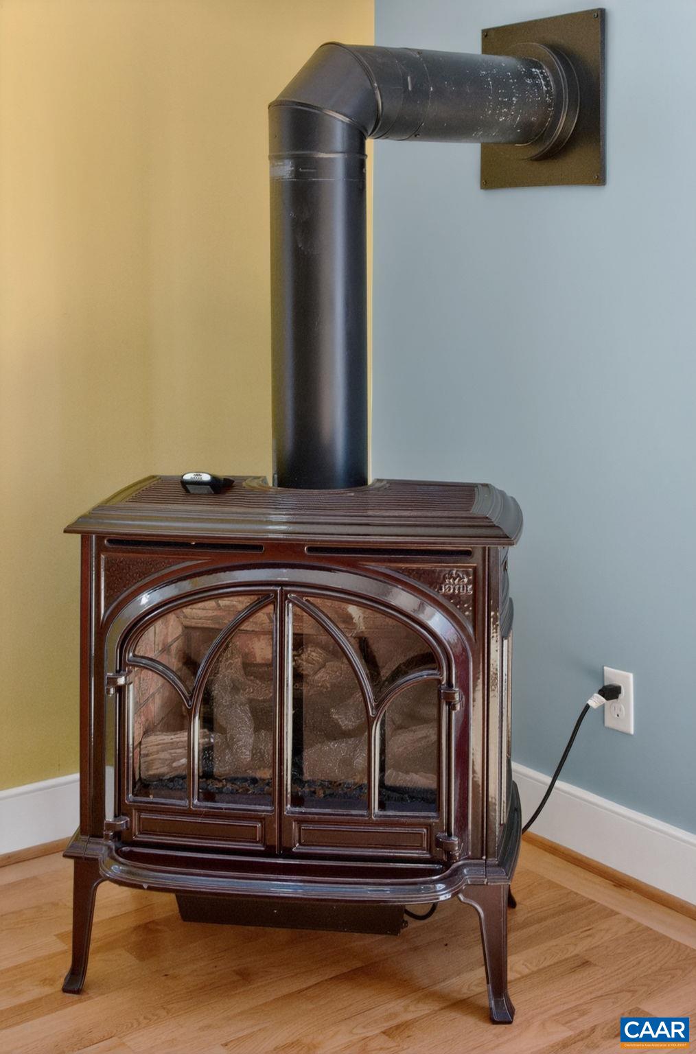 689 MUTTON HOLLOW RD, STANARDSVILLE, Virginia 22973, 3 Bedrooms Bedrooms, ,3 BathroomsBathrooms,Residential,689 MUTTON HOLLOW RD,675725 MLS # 675725