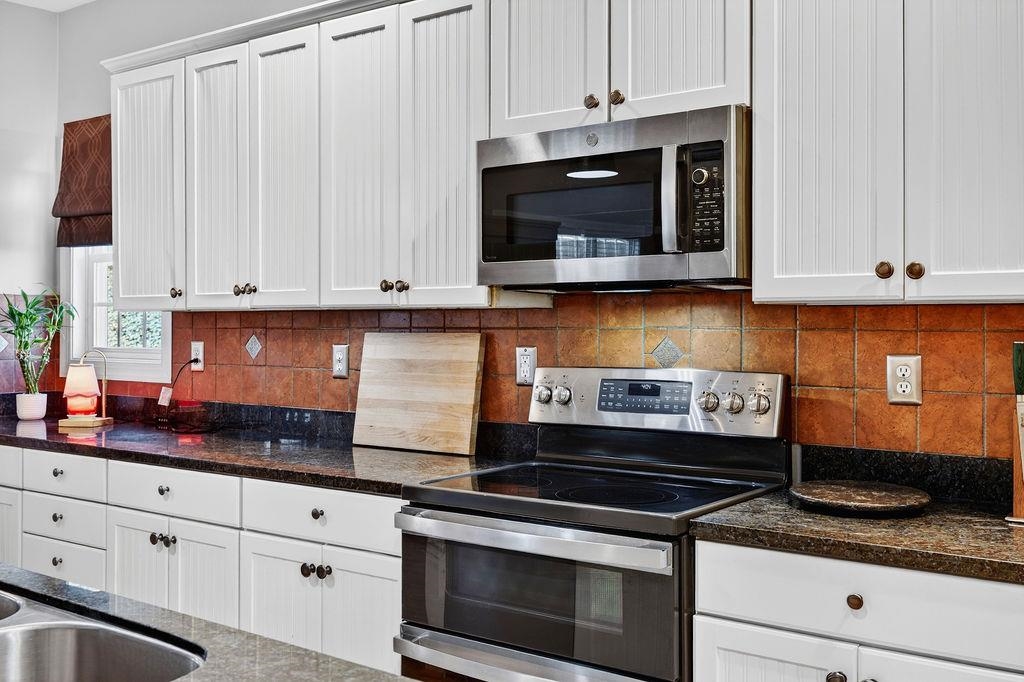 259 WINDSOR DR, FISHERSVILLE, Virginia 22939, 4 Bedrooms Bedrooms, ,2 BathroomsBathrooms,Residential,259 WINDSOR DR,675726 MLS # 675726