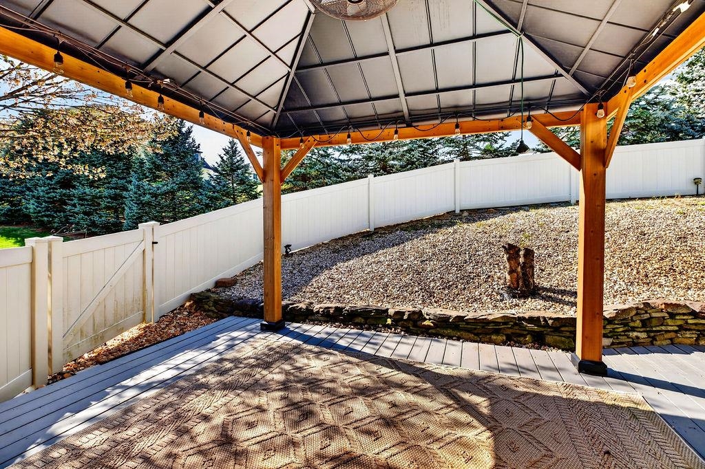 259 WINDSOR DR, FISHERSVILLE, Virginia 22939, 4 Bedrooms Bedrooms, ,2 BathroomsBathrooms,Residential,259 WINDSOR DR,675726 MLS # 675726