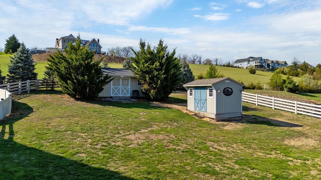 259 WINDSOR DR, FISHERSVILLE, Virginia 22939, 4 Bedrooms Bedrooms, ,2 BathroomsBathrooms,Residential,259 WINDSOR DR,675726 MLS # 675726