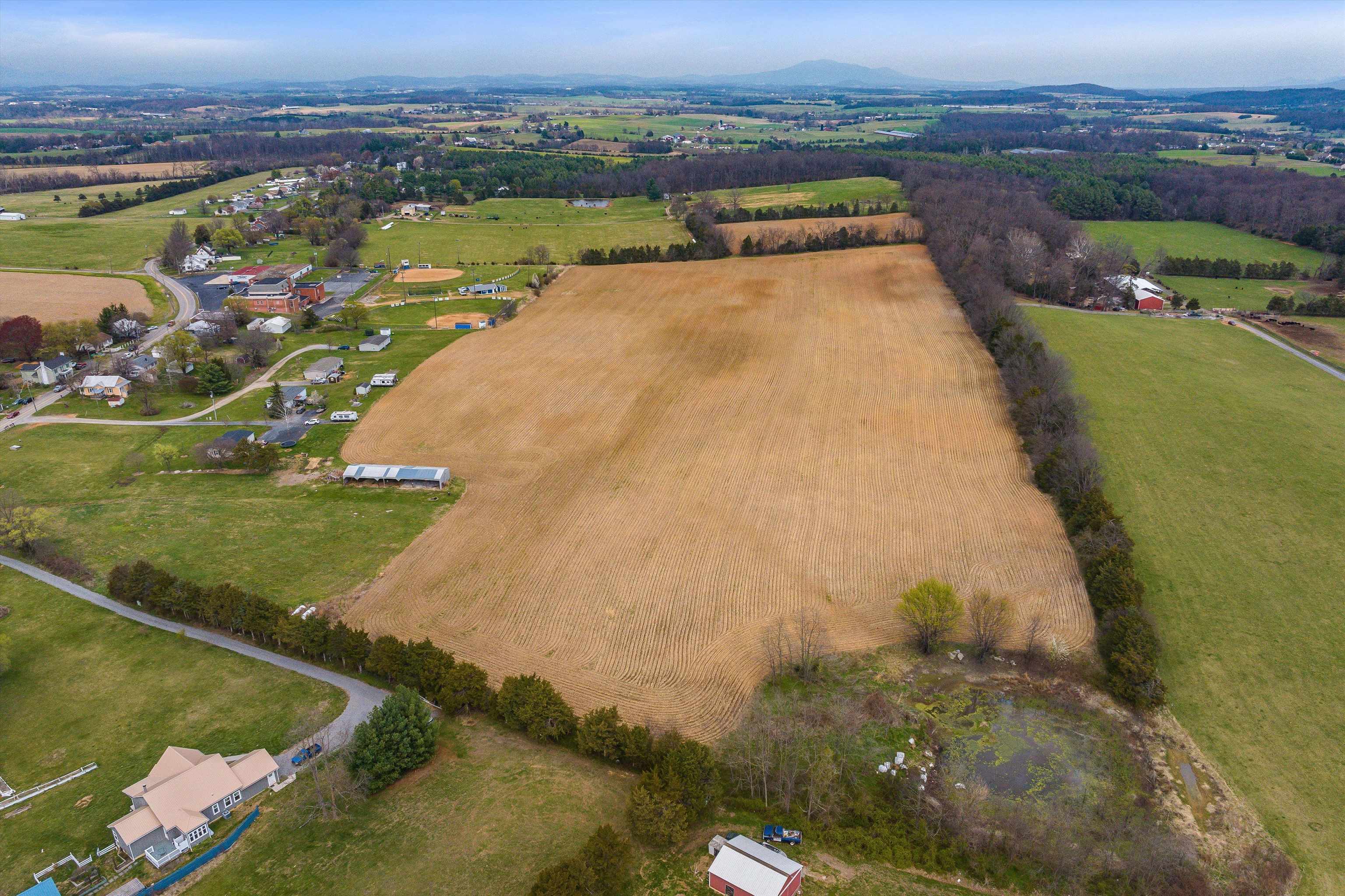 15, 17, 25, 37 HAYFIELD LANE, FORT DEFIANCE, Virginia 24437, ,Residential,15, 17, 25, 37 HAYFIELD LANE,675747 MLS # 675747