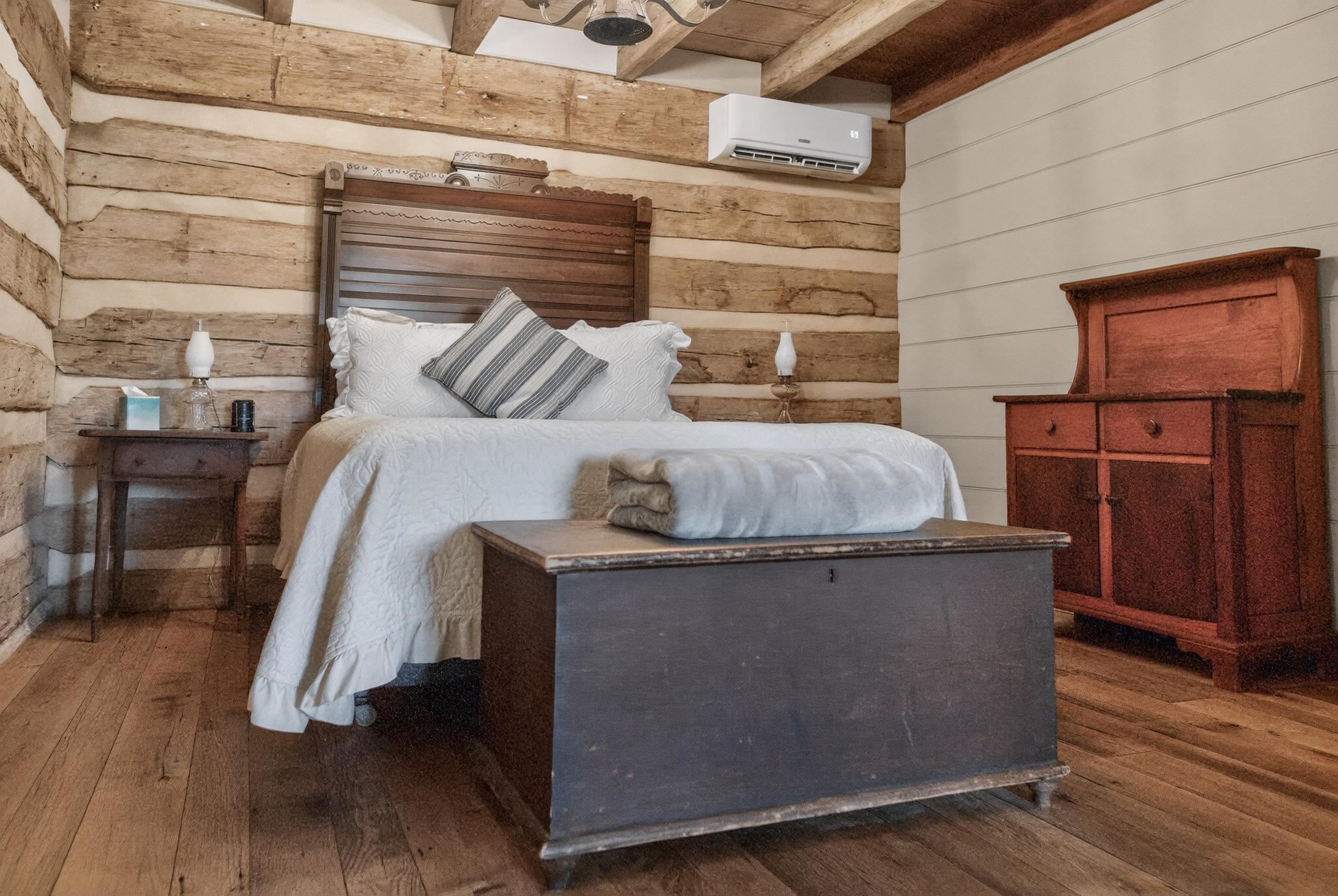 331 GLEBE SCHOOL RD, SWOOPE, Virginia 24479, ,Commercial,331 GLEBE SCHOOL RD,675737 MLS # 675737