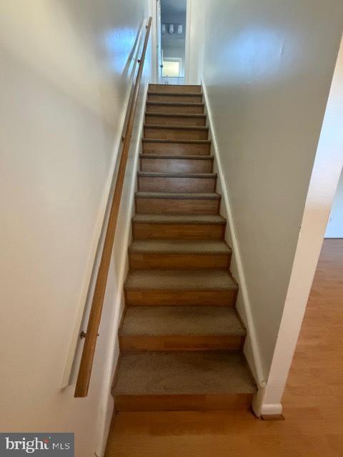 400 W MAIN ST, REMINGTON, Virginia 22734, 6 Bedrooms Bedrooms, ,2 BathroomsBathrooms,Residential,400 W MAIN ST,VAFQ2020976 MLS # VAFQ2020976