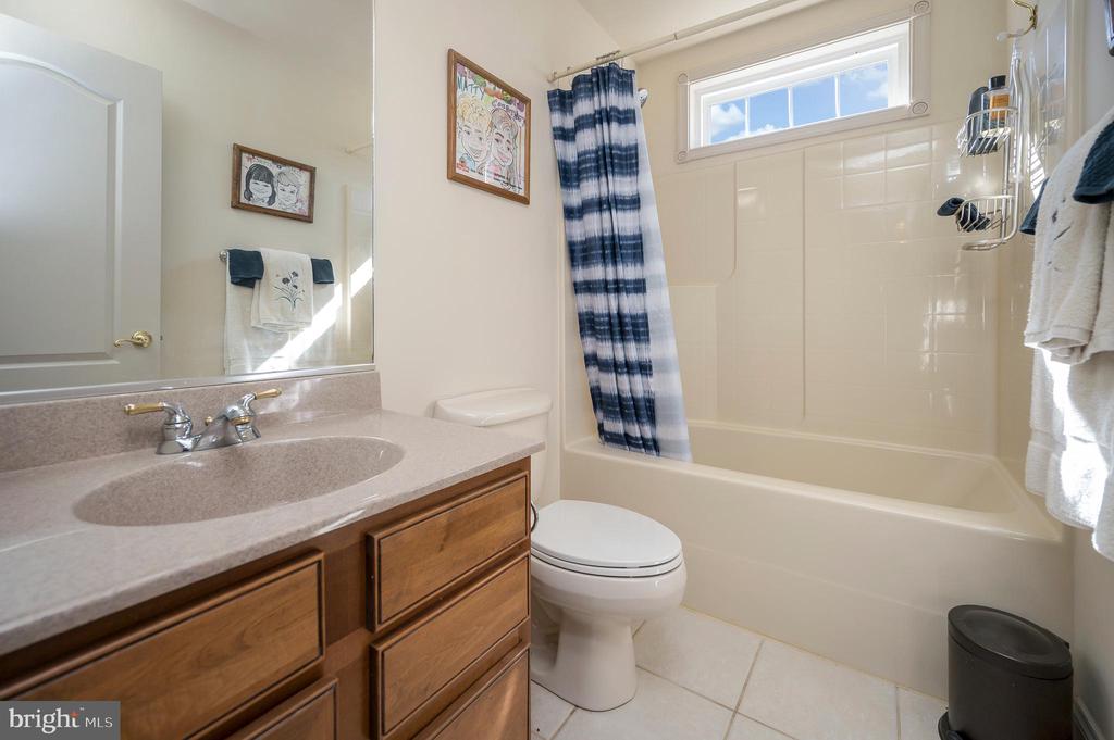 408 LIBERTY BLVD, LOCUST GROVE, Virginia 22508, 3 Bedrooms Bedrooms, ,2 BathroomsBathrooms,Residential,408 LIBERTY BLVD,VAOR2013642 MLS # VAOR2013642