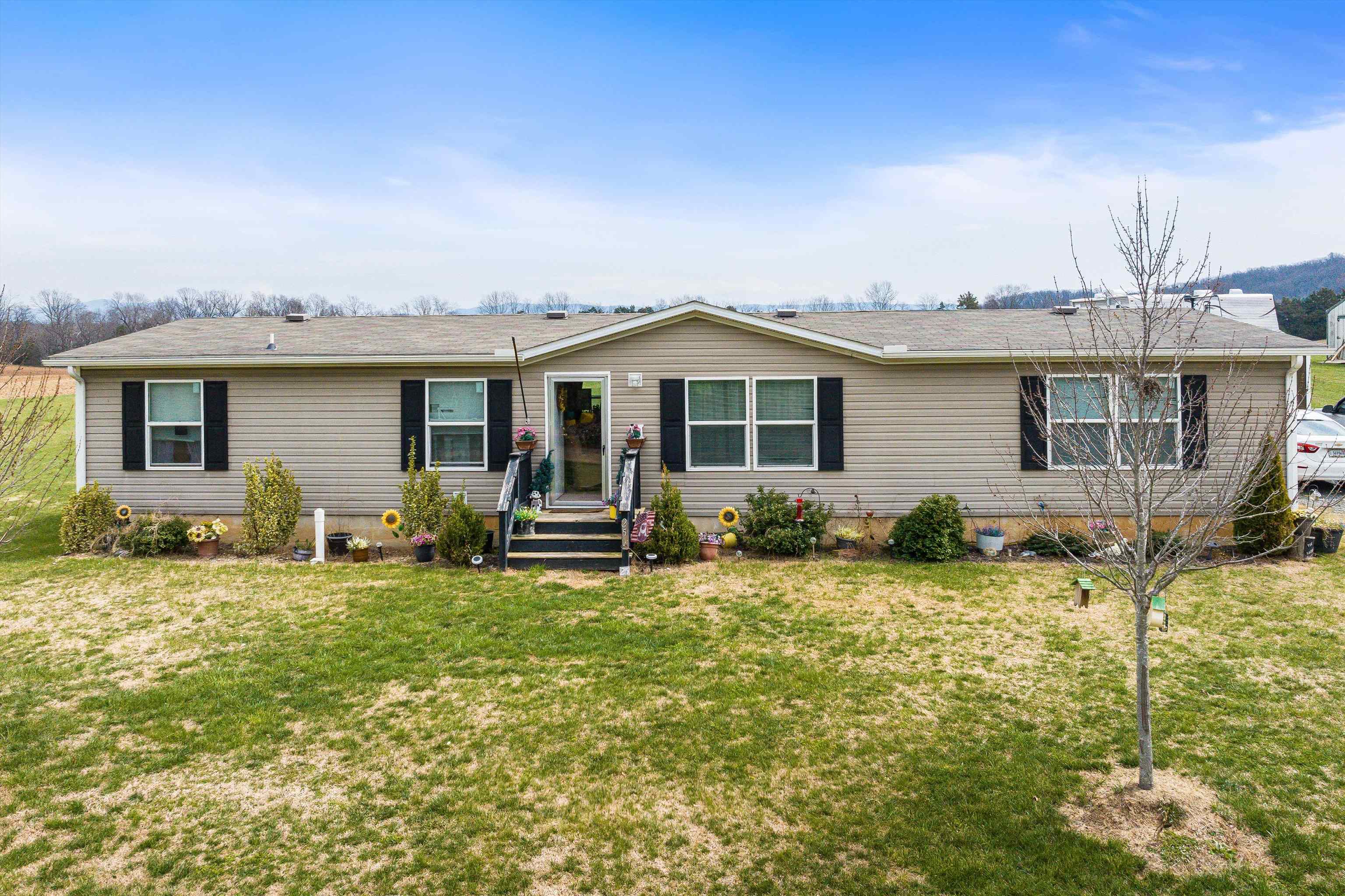 15, 17, 25, 37 HAYFIELD LANE, FORT DEFIANCE, Virginia 24437, ,Land,15,17,25,37 HAYFIELD LANE,675750 MLS # 675750