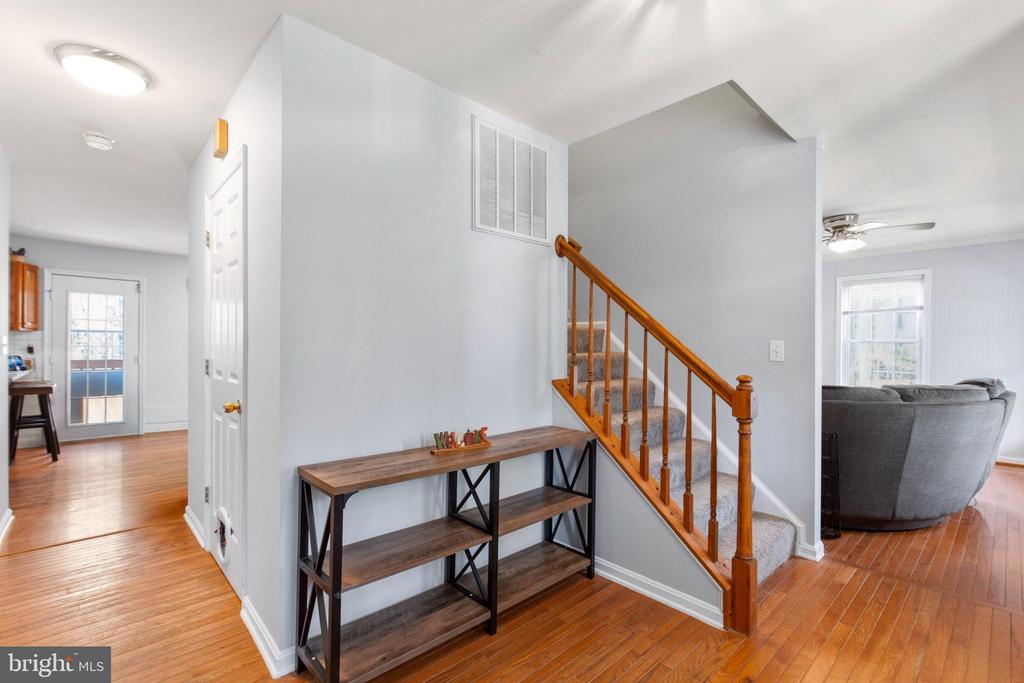 7920 S WOODS DR, FREDERICKSBURG, Virginia 22408, 4 Bedrooms Bedrooms, ,3 BathroomsBathrooms,Residential,7920 S WOODS DR,VASP2040868 MLS # VASP2040868