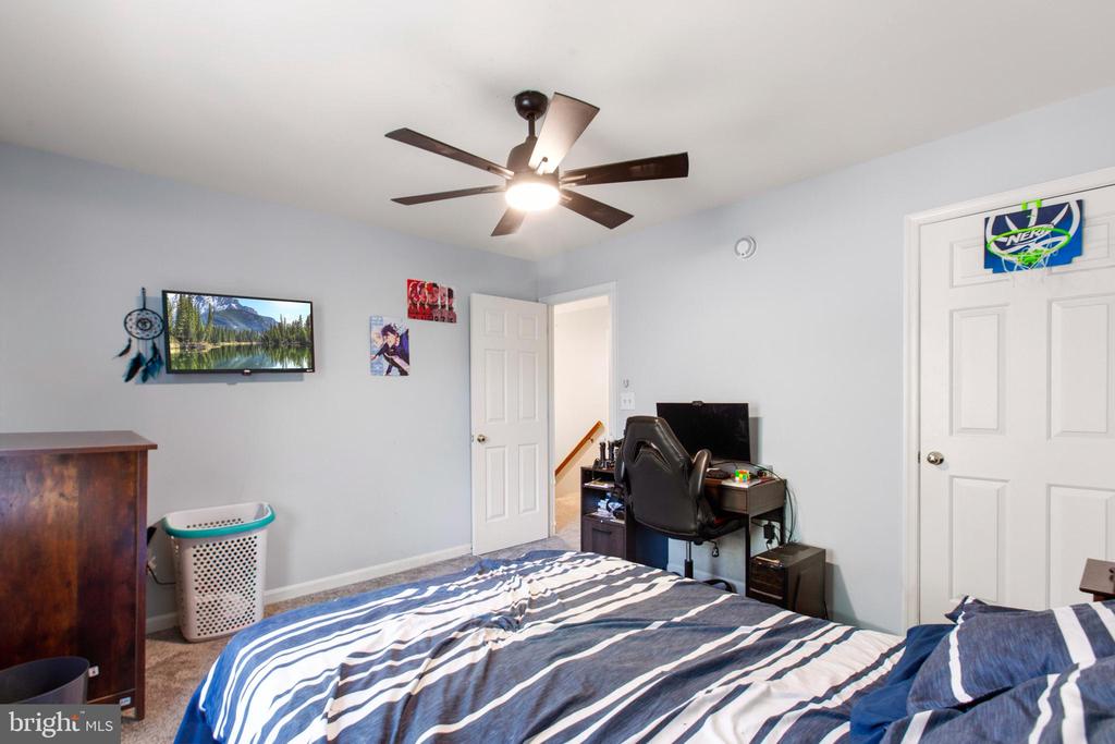 7920 S WOODS DR, FREDERICKSBURG, Virginia 22408, 4 Bedrooms Bedrooms, ,3 BathroomsBathrooms,Residential,7920 S WOODS DR,VASP2040868 MLS # VASP2040868