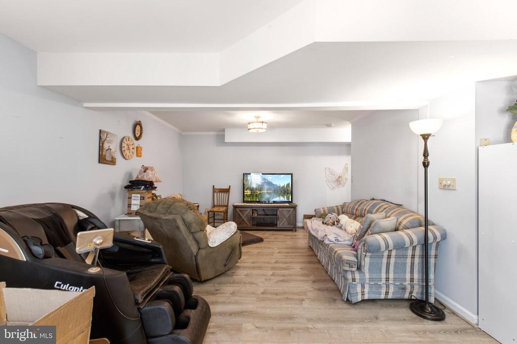 7920 S WOODS DR, FREDERICKSBURG, Virginia 22408, 4 Bedrooms Bedrooms, ,3 BathroomsBathrooms,Residential,7920 S WOODS DR,VASP2040868 MLS # VASP2040868