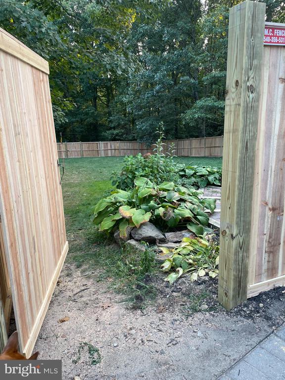 7920 S WOODS DR, FREDERICKSBURG, Virginia 22408, 4 Bedrooms Bedrooms, ,3 BathroomsBathrooms,Residential,7920 S WOODS DR,VASP2040868 MLS # VASP2040868