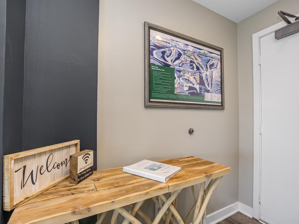 1616 OVERLOOK OLOOK, ROSELAND, Virginia 22967, 2 Bedrooms Bedrooms, ,2 BathroomsBathrooms,Residential,Overlook Condos,1616 OVERLOOK OLOOK,VANL2000652 MLS # VANL2000652