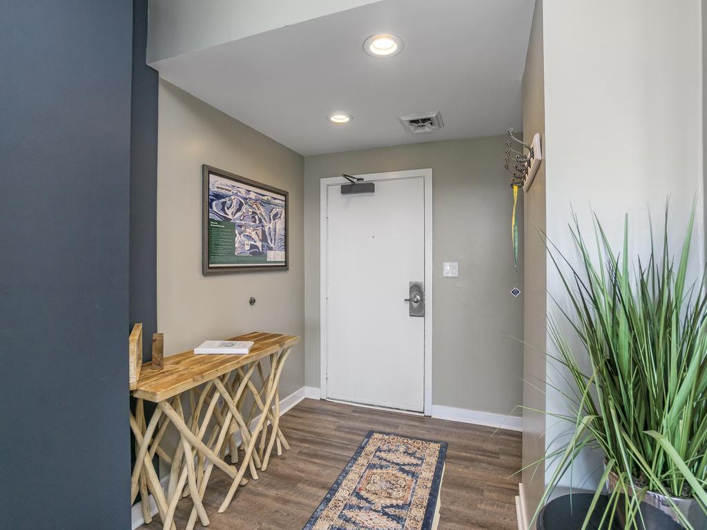 1616 OVERLOOK OLOOK, ROSELAND, Virginia 22967, 2 Bedrooms Bedrooms, ,2 BathroomsBathrooms,Residential,Overlook Condos,1616 OVERLOOK OLOOK,VANL2000652 MLS # VANL2000652