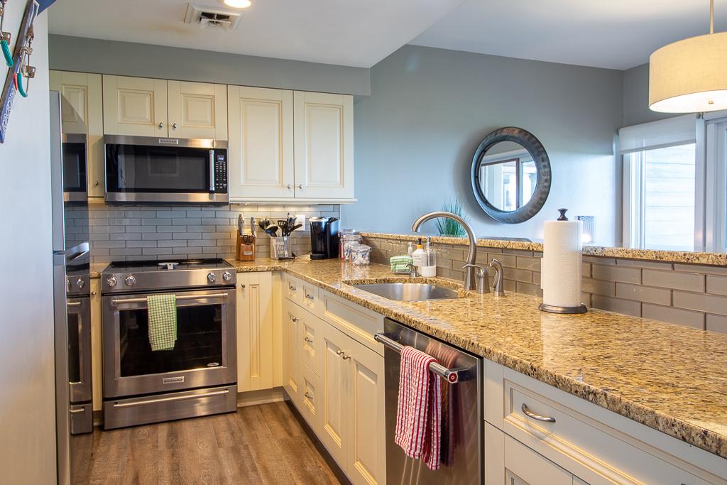 1616 OVERLOOK OLOOK, ROSELAND, Virginia 22967, 2 Bedrooms Bedrooms, ,2 BathroomsBathrooms,Residential,Overlook Condos,1616 OVERLOOK OLOOK,VANL2000652 MLS # VANL2000652