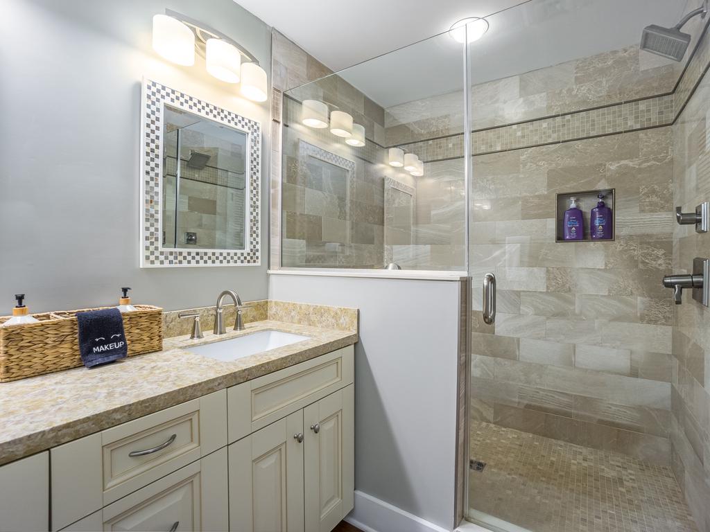 1616 OVERLOOK OLOOK, ROSELAND, Virginia 22967, 2 Bedrooms Bedrooms, ,2 BathroomsBathrooms,Residential,Overlook Condos,1616 OVERLOOK OLOOK,VANL2000652 MLS # VANL2000652